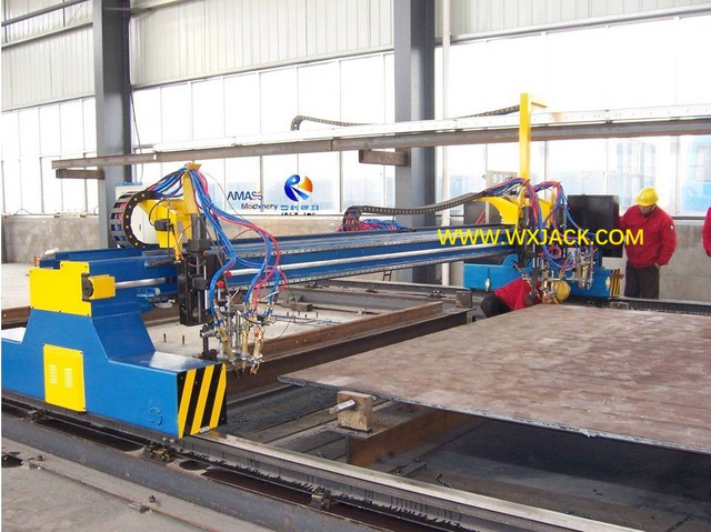 1 Máquina de corte de llama triple CNC 4