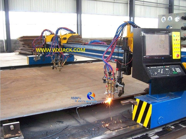 4 Máquina de corte de llama triple CNC 10 100_8376