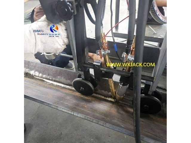 7 M&aacute;quina soldadora de vigas IH 22