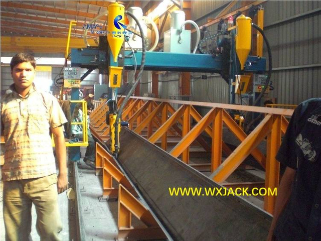 M&aacute;quina de soldadura SAW de viga 2 H 45 CIMG1807