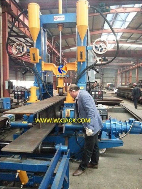 12 M&aacute;quina soldadora de vigas en H tres en uno 14