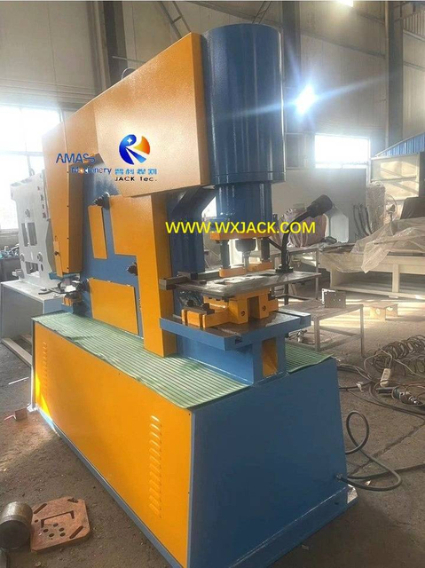 4 M&aacute;quina combinada de punzonado y cizallado 9