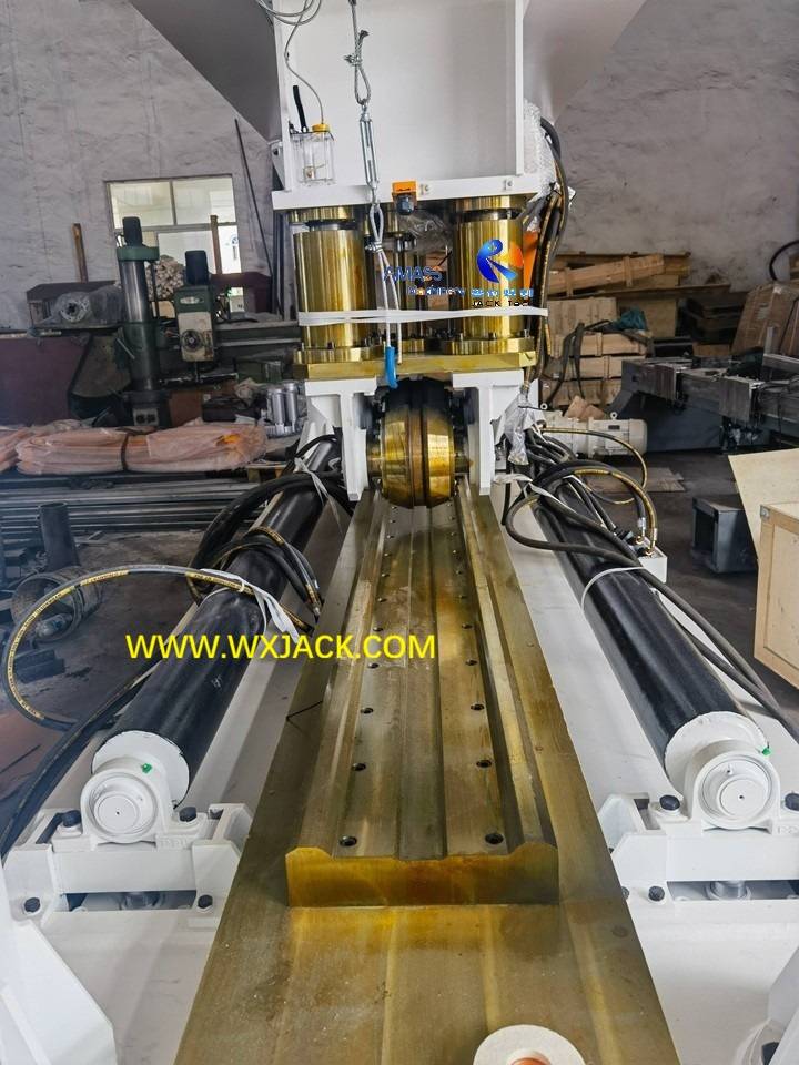 Máquina enderezadora de costuras para soldadura a tope de 2 placas 46