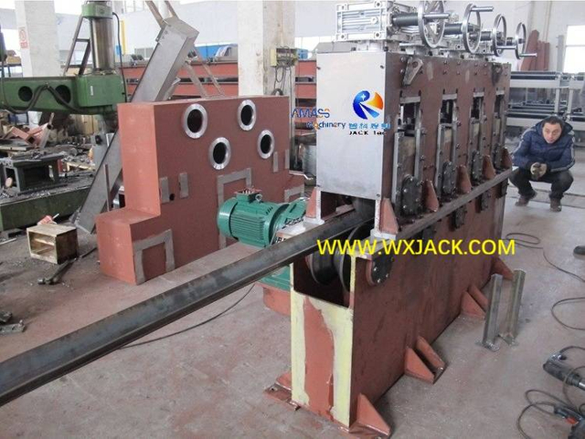 M&aacute;quina enderezadora de acero de 8 &aacute;ngulos 15