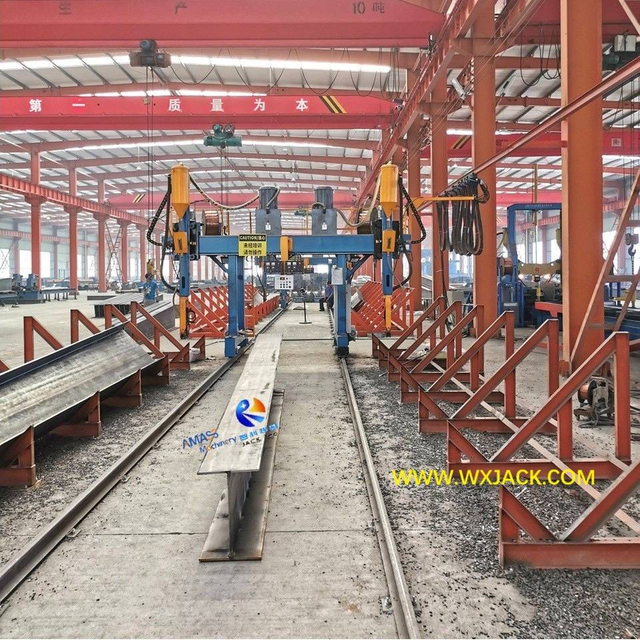 M&aacute;quina de soldadura SAW de viga 4 H 13