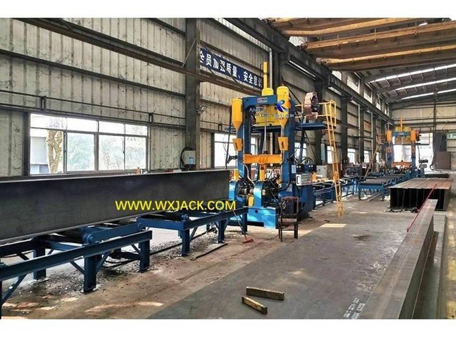 6 M&aacute;quina soldadora de vigas IH tres en uno 26