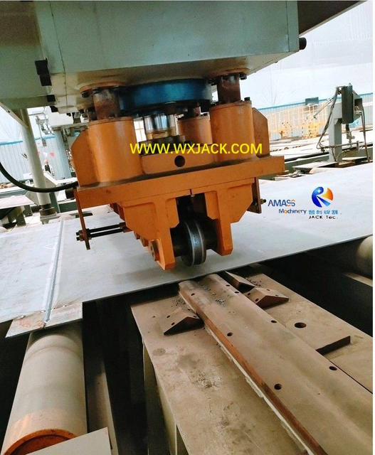 M&aacute;quina enderezadora de costuras de soldadura a tope de 14 placas 34