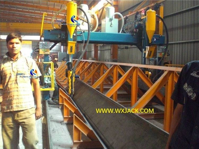 M&aacute;quina de soldadura con sierra de p&oacute;rtico de 2 vigas IH 45 CIMG1807