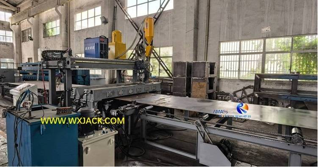 1 M&aacute;quina soldadora de juntas a tope de placa de acero 43