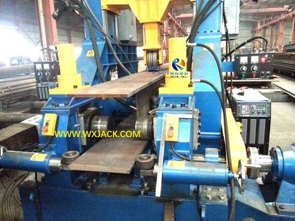Fig1 Máquina de soldadura para fabricación de vigas en H 3 en 1 161