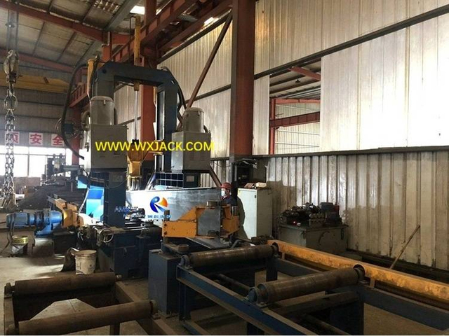 1 M&aacute;quina soldadora para fabricaci&oacute;n de vigas 3 en 1 H 23