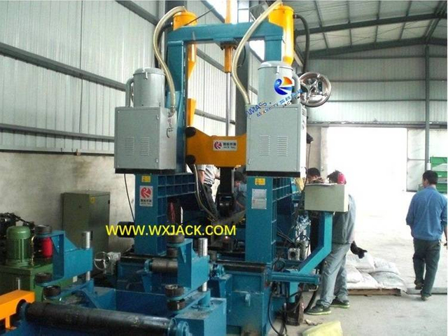 1 M&aacute;quina soldadora de vigas H tres en uno 20
