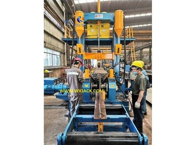 15 M&aacute;quina 3 en 1 de viga en H para soldar y enderezar 25
