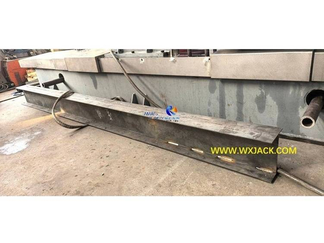 M&aacute;quina de ensamblaje de vigas 4 IH 114