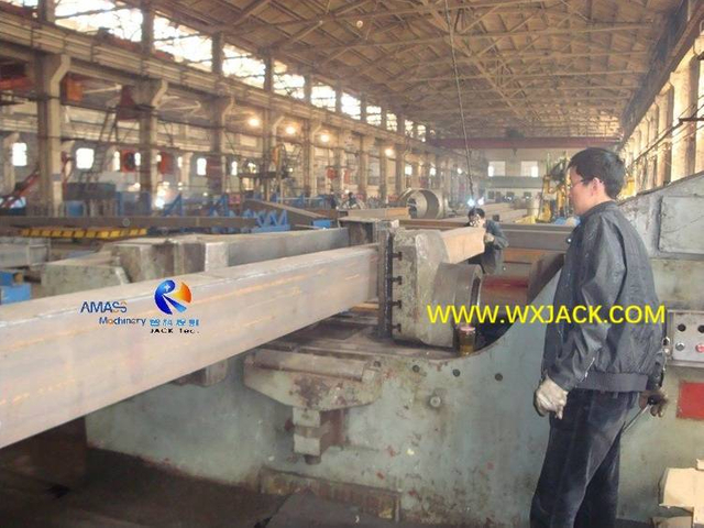 M&aacute;quina enderezadora longitudinal de vigas 6 BOX H 3