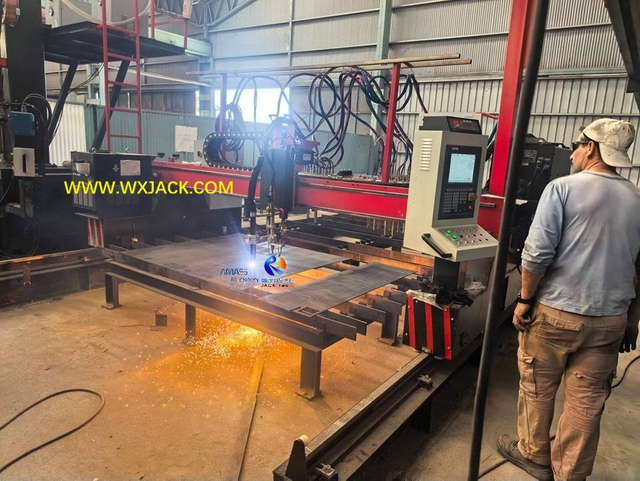10 M&aacute;quina cortadora de llama por plasma CNC 32