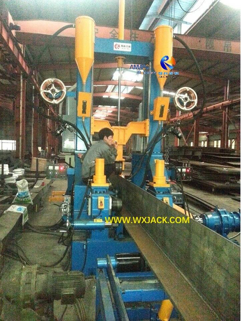 6 M&aacute;quina de fabricaci&oacute;n de vigas en T tres en uno 13
